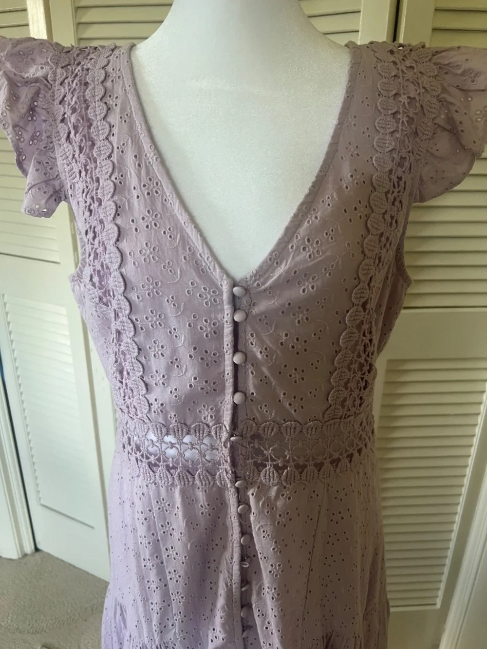 Lilac eyelet Altered State dress size large - Picture 4 of 14